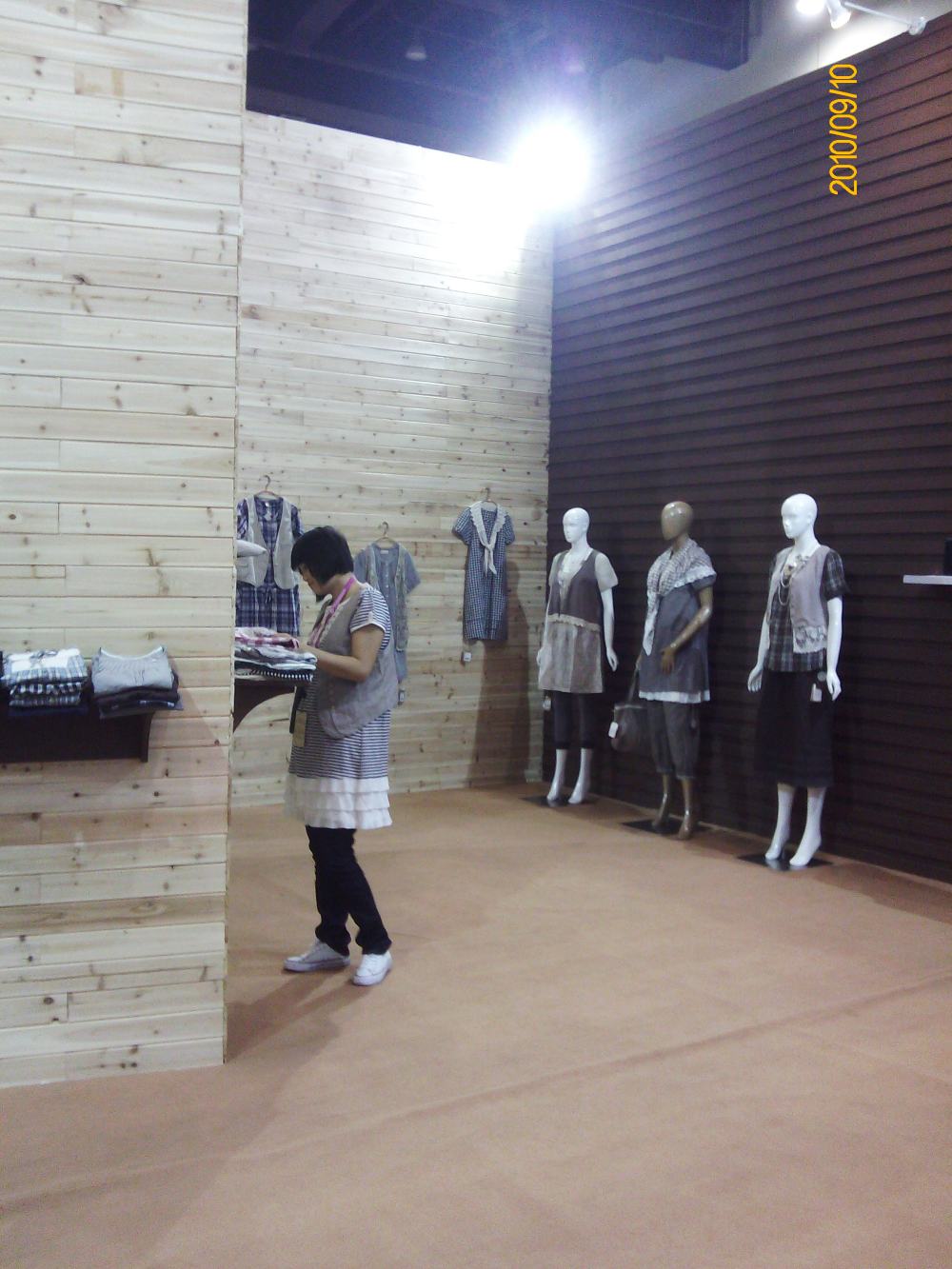 2010东莞虎门服装、电子信息名产品（郑州）展贸会_IMG0821A.jpg