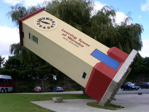 Puzzling世界斜塔在瓦纳卡，新西兰 