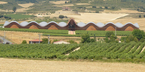 Ysios在Laguardi，阿拉瓦，酒窖西班牙