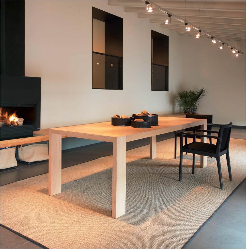 Andreu World_Tables 2008-16.jpg