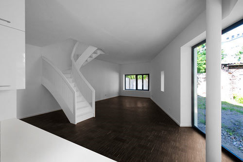 个性新颖楼梯设计（109P）_http_imgload33.jpg