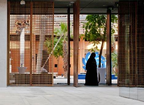 dzn_Masdar-Institute-by-Foster- -Partners-15.jpg