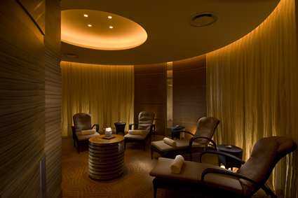 TYOCICI_Conrad_Tokyo_gallery_leisure_relaxation_room_large_3.jpg