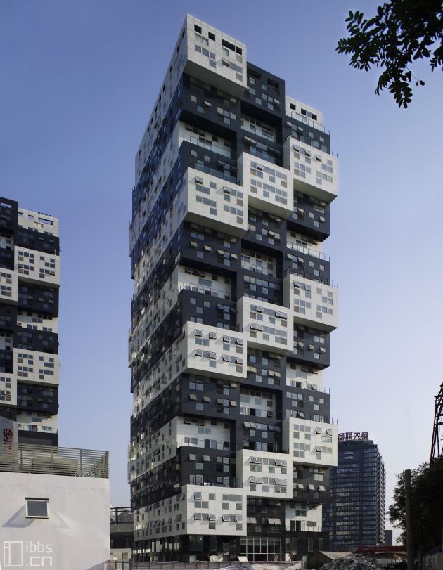 BUMPS Building by Sako Architects_bumps_191209_014.jpg