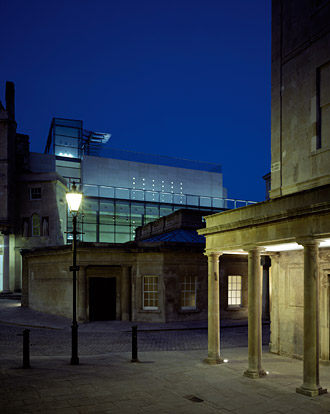 Speirs and Major Association的光与影(英国著名灯光设计团队)_su_2008_Thermae_Bath_Spa.jpg