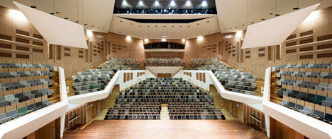 Concert Hall Frits Philips Eindhoven inspired by Philips Ambient Experience_5.jpg