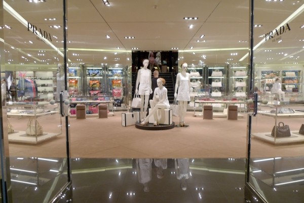 时尚品牌Prada--上海金融中心店_7.jpg