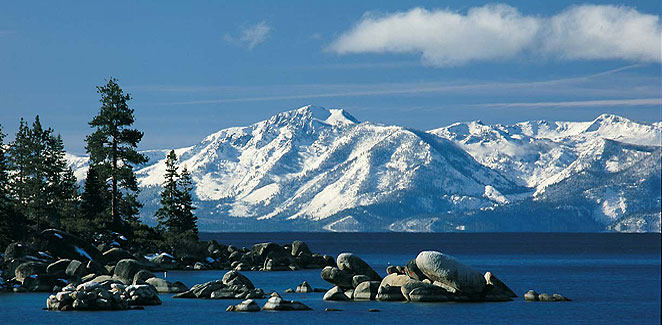 美国内华达州凯悦度假村_Snow Capped Mountains.jpg