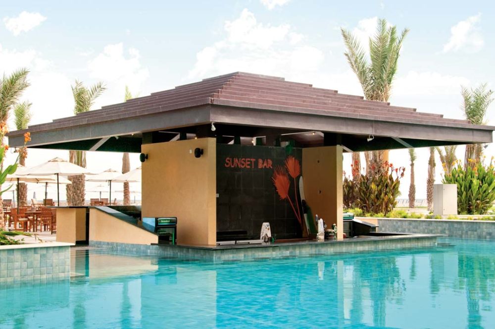 阿联酋哈伊马角希尔顿大酒店Hilton Ras Al Khaimah Resort & Spa_Sunset Bar.jpg