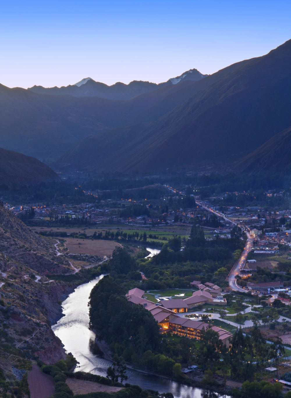 2)Tambo del Inka Hotel—Overview next to Vilcanota River 拍攝者.jpg