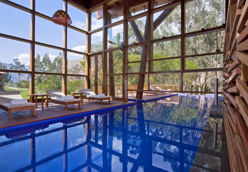 23)Tambo del Inka Hotel—Swimming pool - inside Spa 拍攝者.jpg