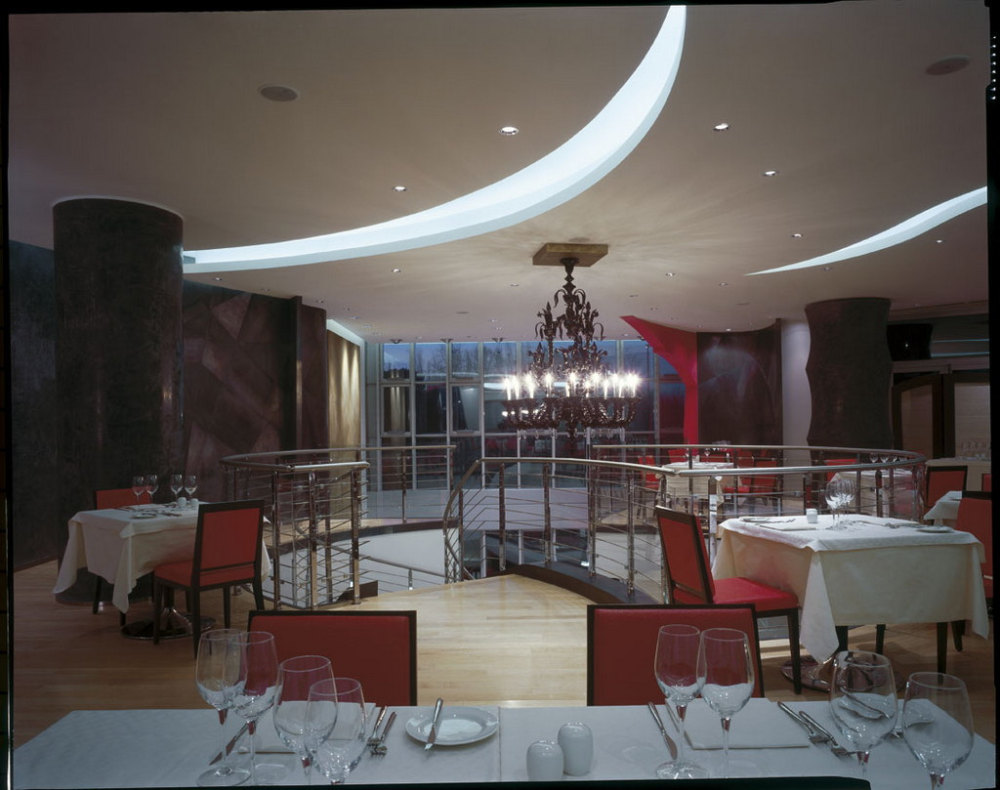 5)Malpensa_Restaurant 拍攝者.jpg