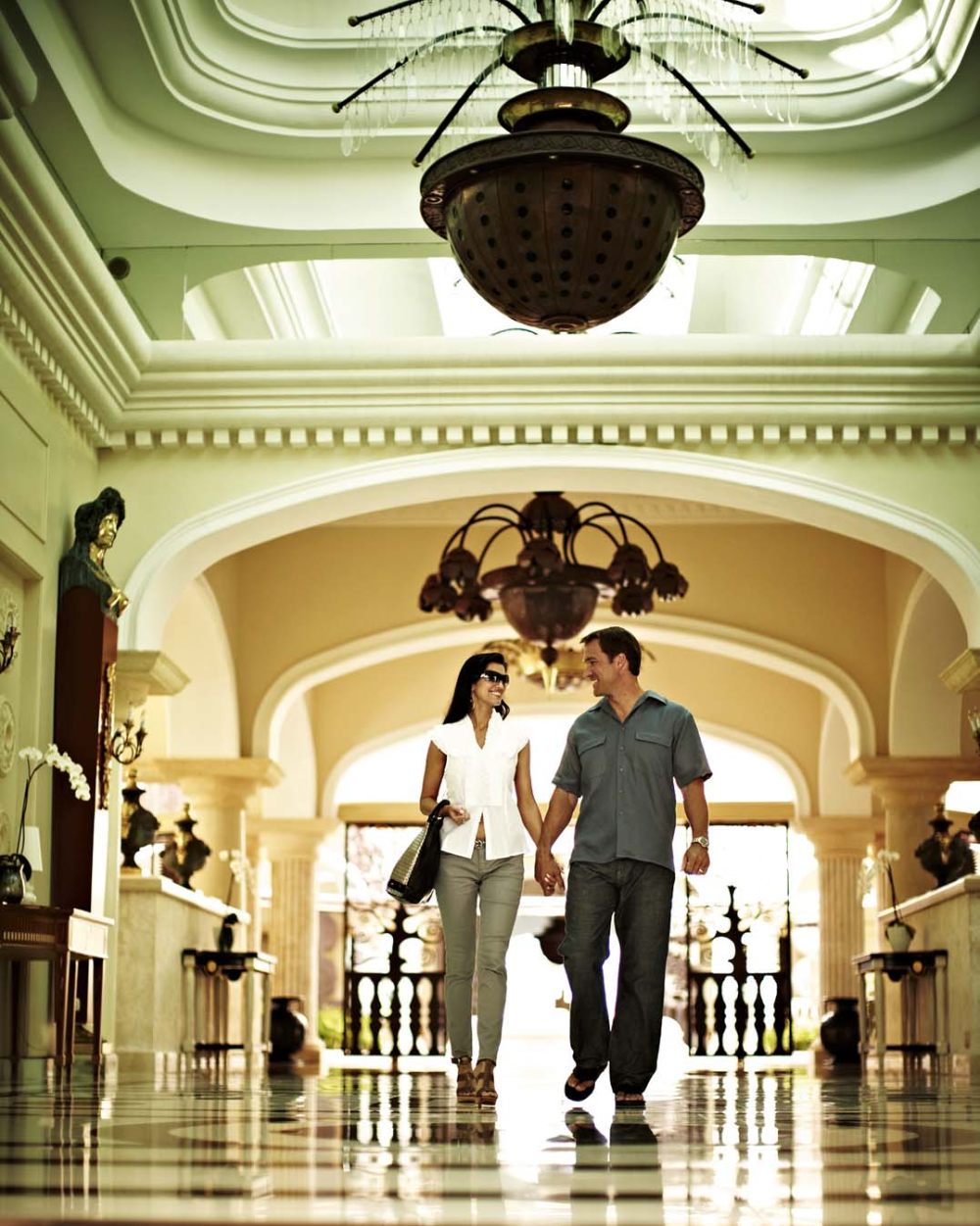 Iberostar Grand Hotel Bavaro 伊波罗之星巴瓦罗海滩大酒店_Couple Lobby17213.jpg