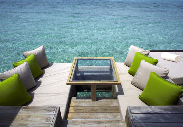 马尔代夫第六感拉姆度假村(Six Senses Laamu Maldives)_Water_Villa_Deck.jpg