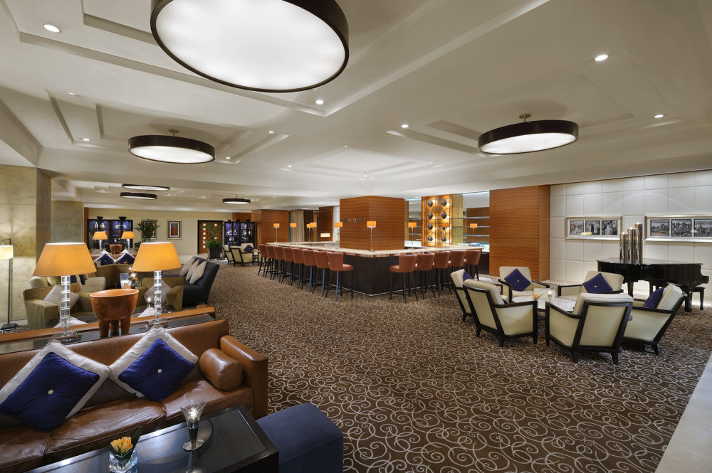 Grosvenor House Dubai—Gallery Bar.jpg