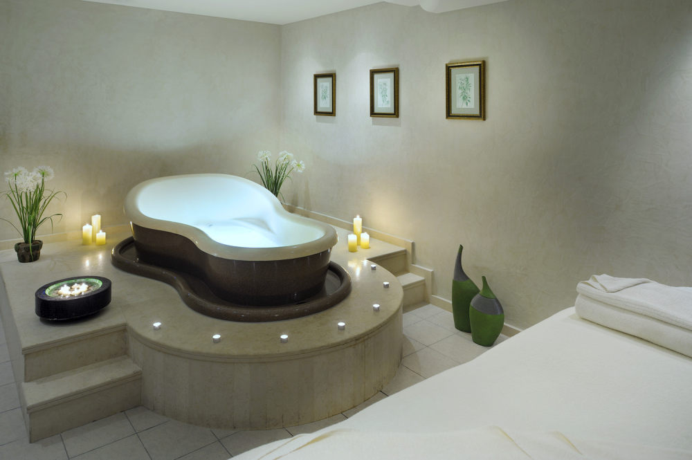 Grosvenor House Dubai—Retreat Spa – Hydrobath.jpg