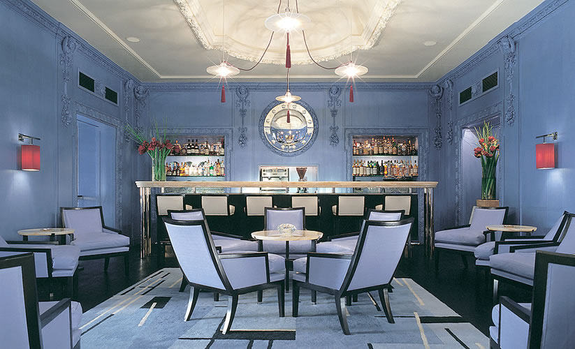 The Berkeley London luxury hotel_bluebar1.jpg