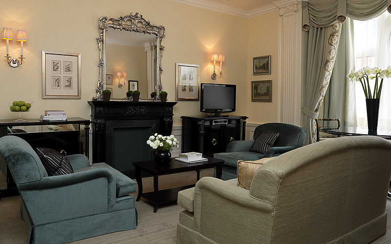 伦敦康诺特酒店The Connaught_CON_GrosvernorSuite_lounge.jpg
