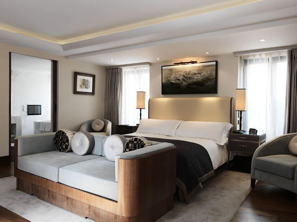 伦敦康诺特酒店The Connaught_CON_Room_TerraceSuite_Bedroom_1.jpg