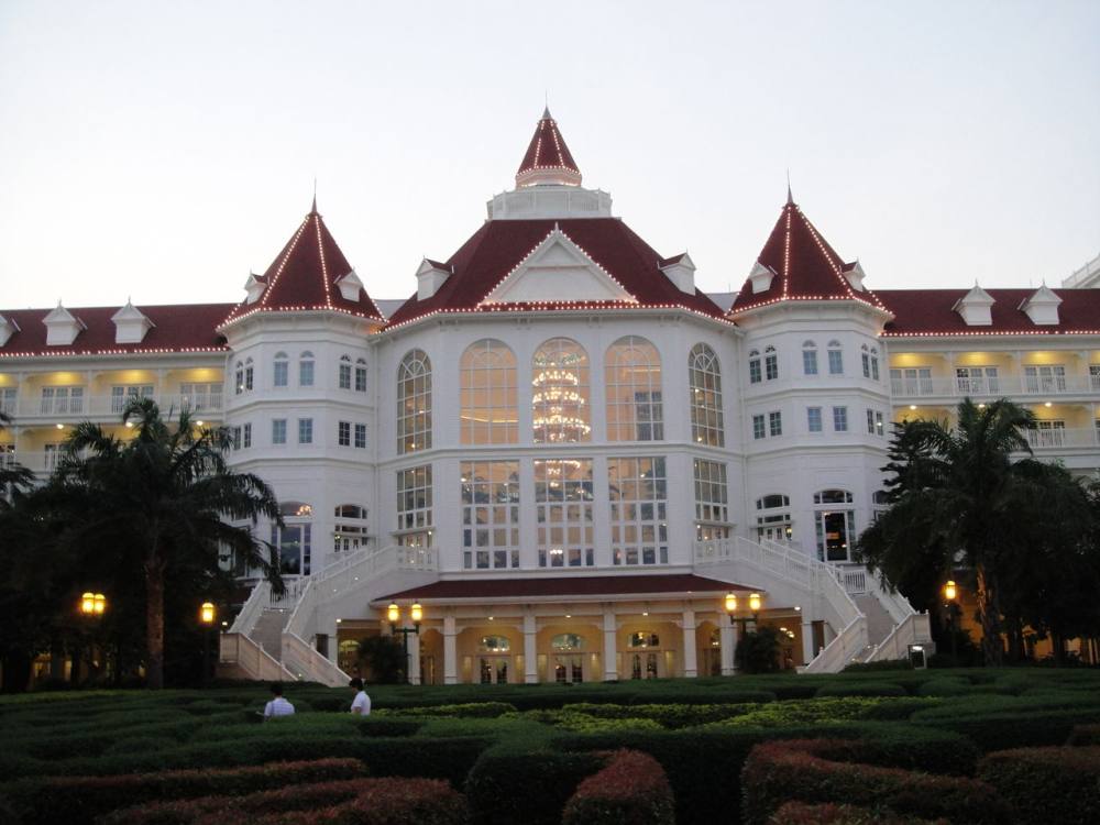 香港迪斯尼乐园酒店Disneyland Hotel_e8b47eb431ac325a8ad4b25e.jpg