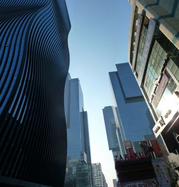 波浪般起伏的玻璃幕墙：韩国GT Tower East_20110328170830822.jpg