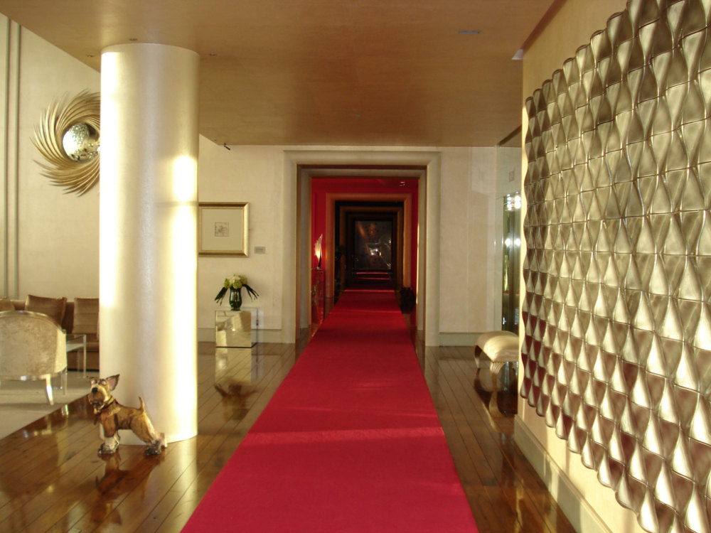 The G Hotel Galway  Ireland爱尔兰（2011.5.5第二页新增）_Hallway next to the Grande Salon.jpg