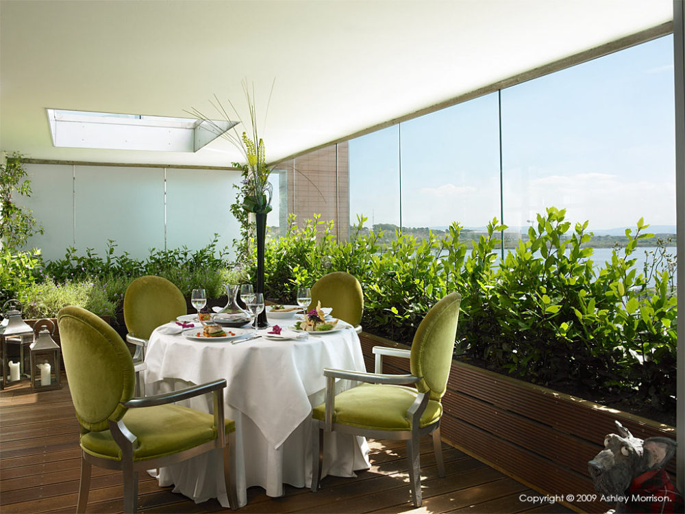 The G Hotel Galway  Ireland爱尔兰（2011.5.5第二页新增）_Open air dining - Linda Evangelista suite.jpg