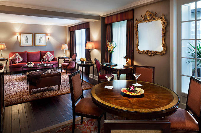 The Hotel Plaza Athenee in new york._12DeluxeSuiteLivingRoomJ(1).jpg