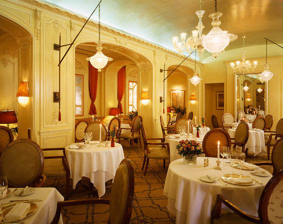 The Hotel Plaza Athenee in new york._25Arabelle_longShot(1).jpg