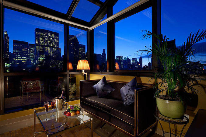 The Hotel Plaza Athenee in new york._LW1760H2Q(1).jpg