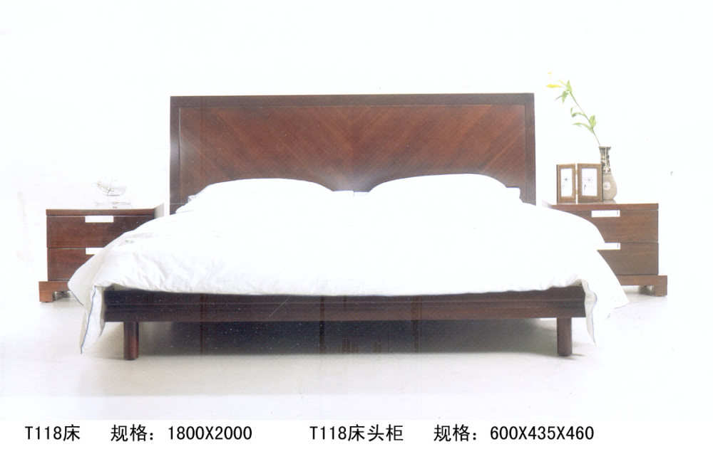 简欧的一些家具_T118床，T118床头柜.jpg