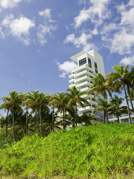 Soho House on the Beach 迈阿密海滩_Exterior 3.jpg