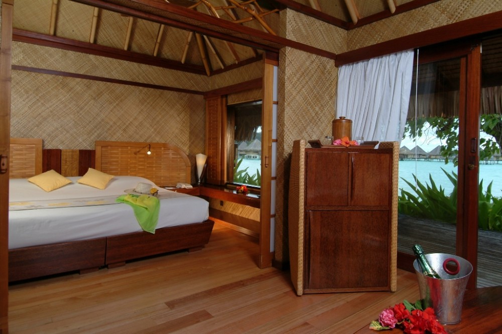 6)Intercontinental Bora Le Moana Resort.jpg