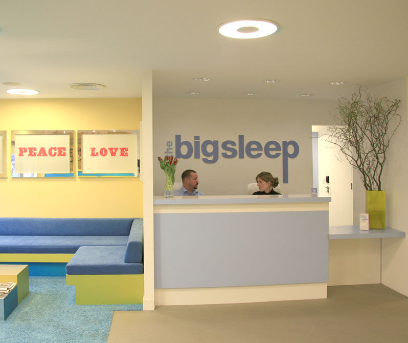 The Big Sleep hotel/切尔滕纳姆，格洛斯特郡，英国_reception.jpg