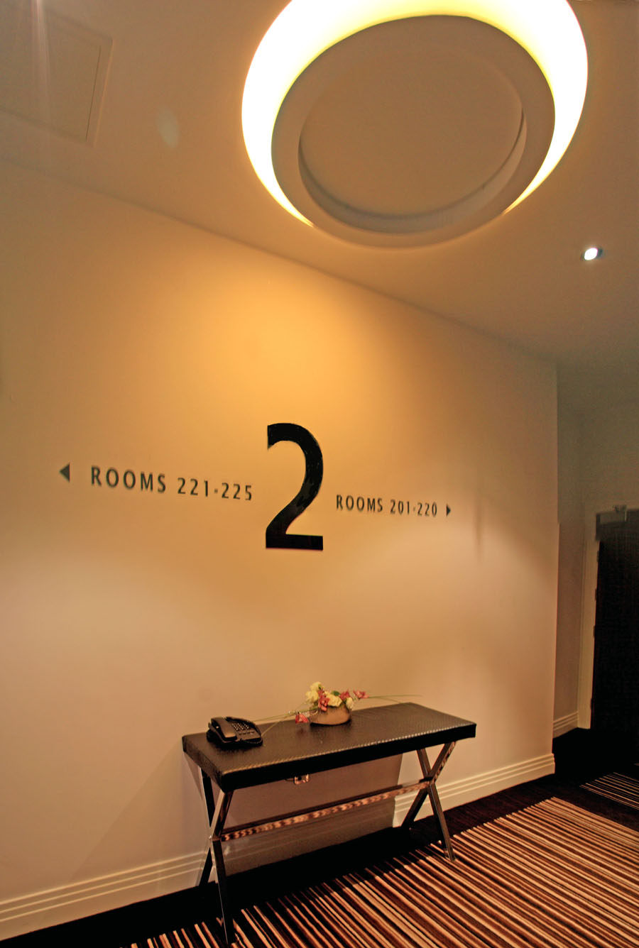 Hard Days Night Beatles Boutique Hotel / Liverpool_Corridor_signage.jpg