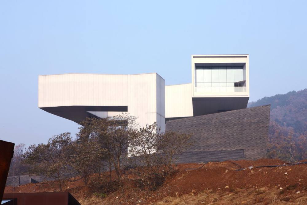 南京艺术与建筑博物馆--斯蒂文·霍尔Steven Holl_sa_090511_02.jpg