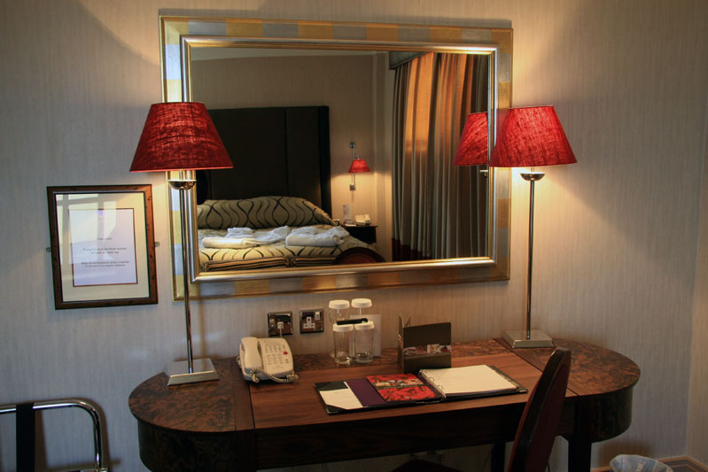 英格兰利兹皇后酒店_bed_2.jpg