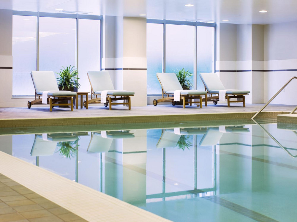 美国底特律下城威斯汀酒店-The Westin Book Cadillac Detroit_The Westin Book Cadillac Detroit—Indoor Pool.jpg