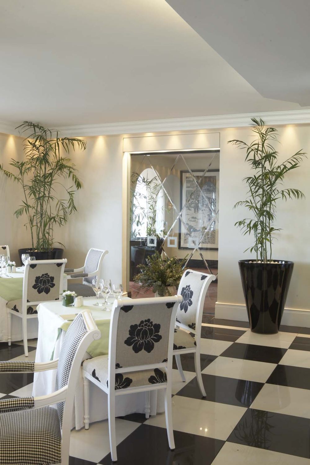 The Marine/南非赫曼纳斯hermanus_marine_13.jpg