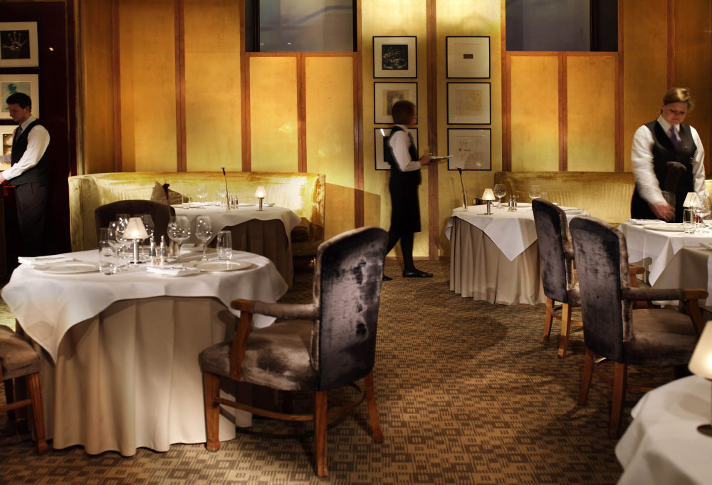 巴尔莫勒尔堡酒店-爱丁堡(The Balmoral hotel , Edinburgh)_20080319_rf_Number_One_6.jpg