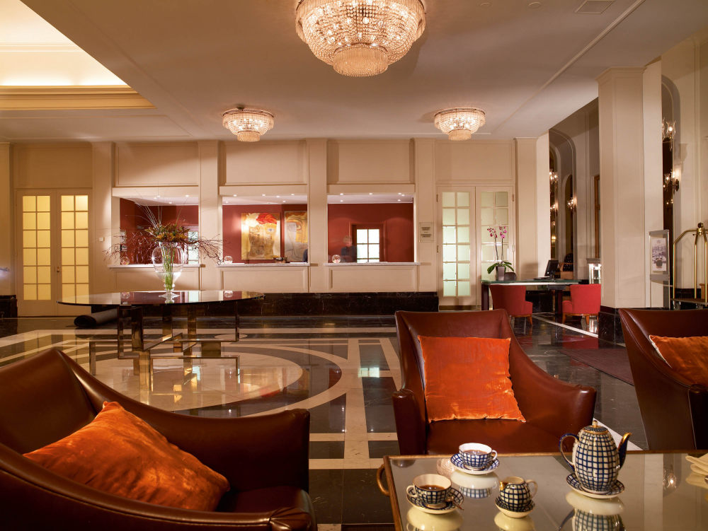 Angleterre Hotel / 圣彼得堡_20080714_rf_Lobby and Reception.jpg