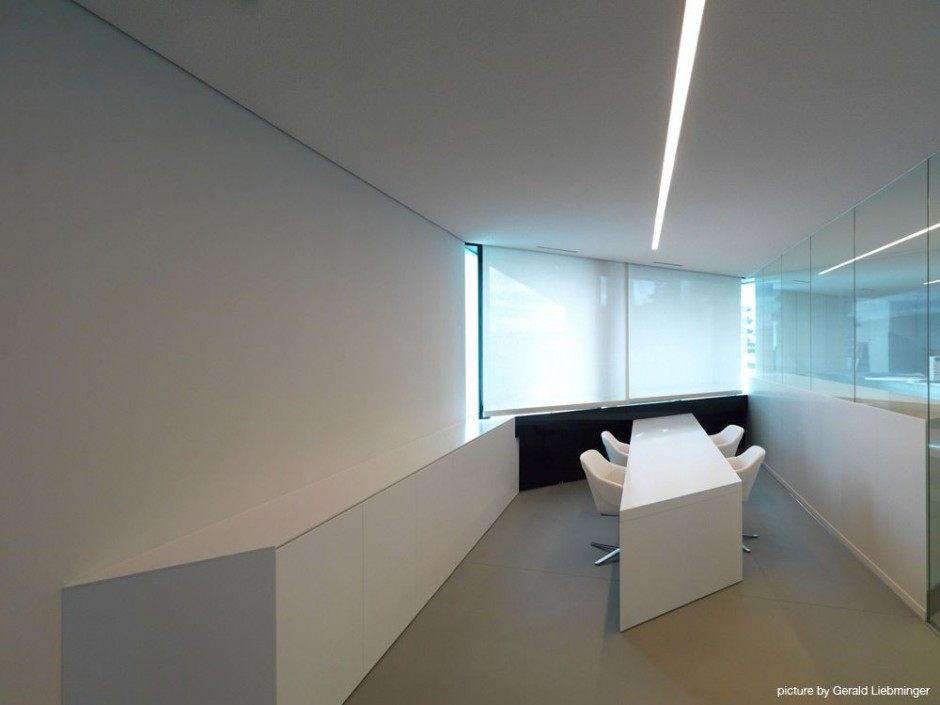 MP09大厦,令人印象深刻的新总部建筑设计首饰_MP09-Building-Client-Room-Interior-Design.jpg