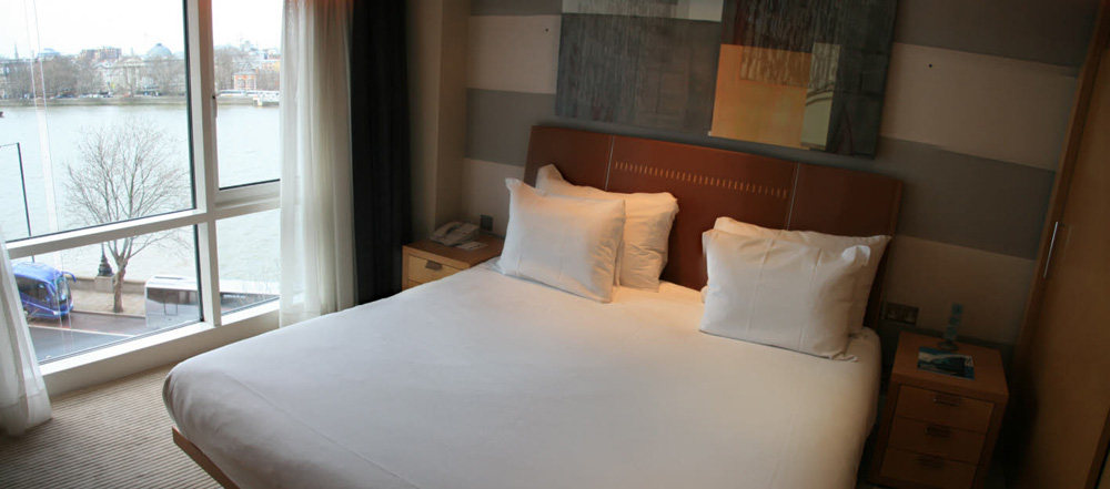 Plaza on the River/London, England_Bedroom_2.jpg