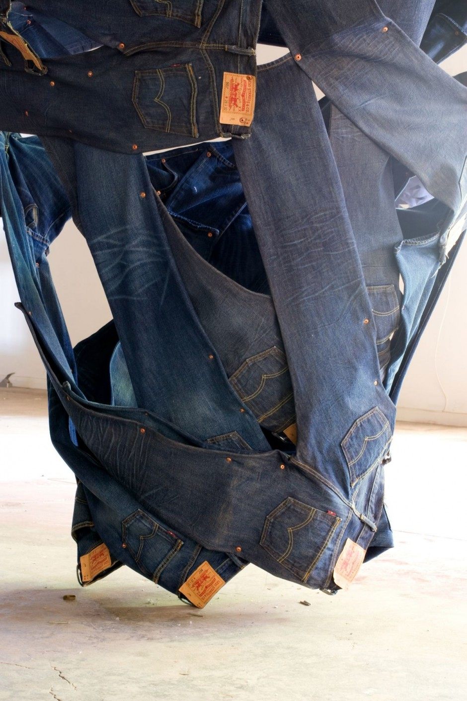 Levi’s Sculpture by Ian Mcchesney_18.jpg