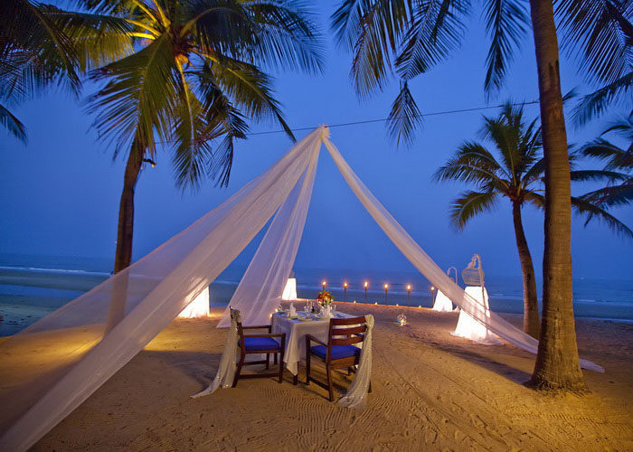 安纳塔拉华欣度假村，泰国_Dining by Design beach set up-AHH_382.jpg
