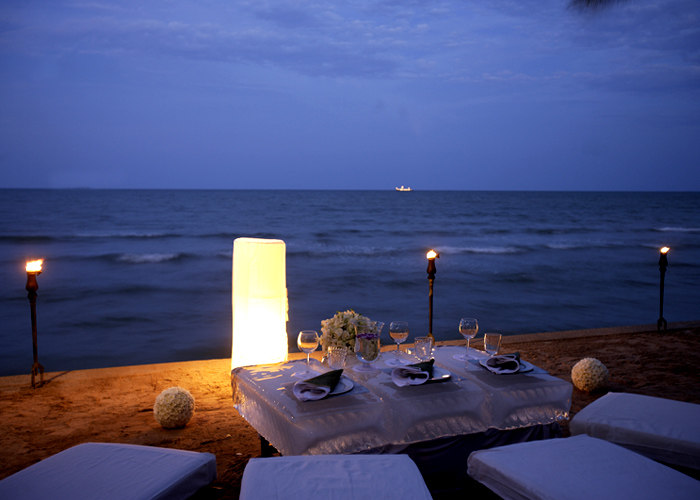安纳塔拉华欣度假村，泰国_Dining by Design flame lit beach-AHH_447.jpg