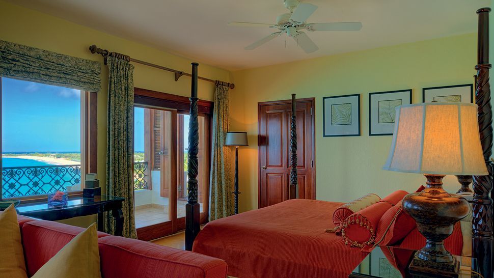 La Samanna/圣马丁岛,加勒比海_001712-04-bedroom-balcony-sea-view.jpg