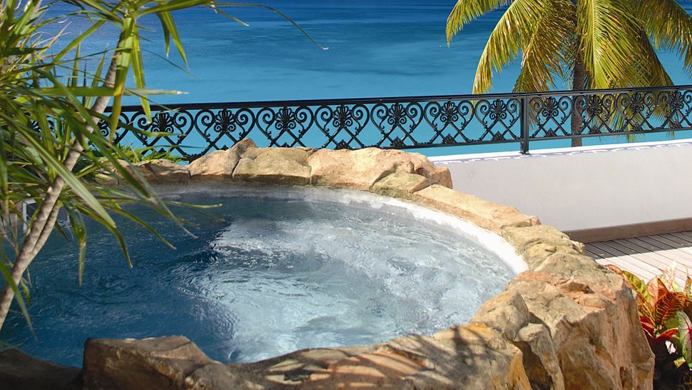 La Samanna/圣马丁岛,加勒比海_001712-13-private-tub-sea-view.jpg
