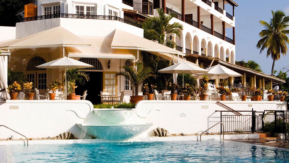La Samanna/圣马丁岛,加勒比海_001712-15-exterior-outdoor-pool-day.jpg
