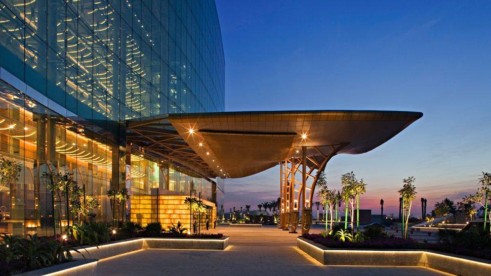 The Meydan Hotel/迪拜,阿拉伯联合酋长国_006403-03-exterior-night.jpg
